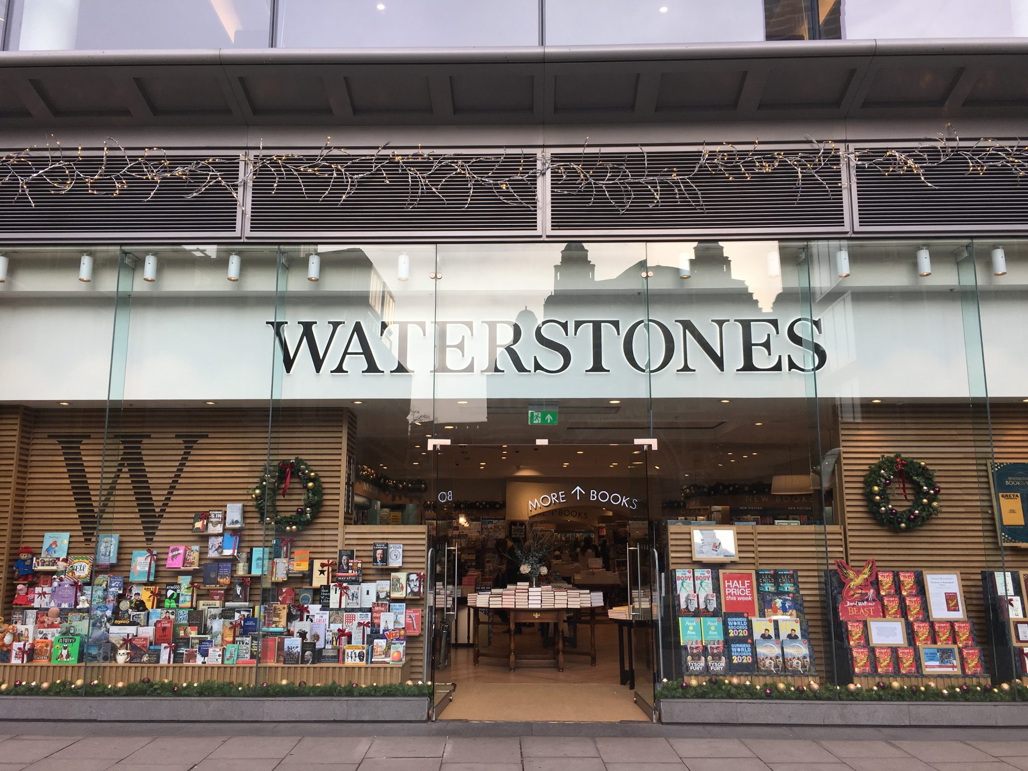 Waterstones Videobased reopening tours help staff understand new